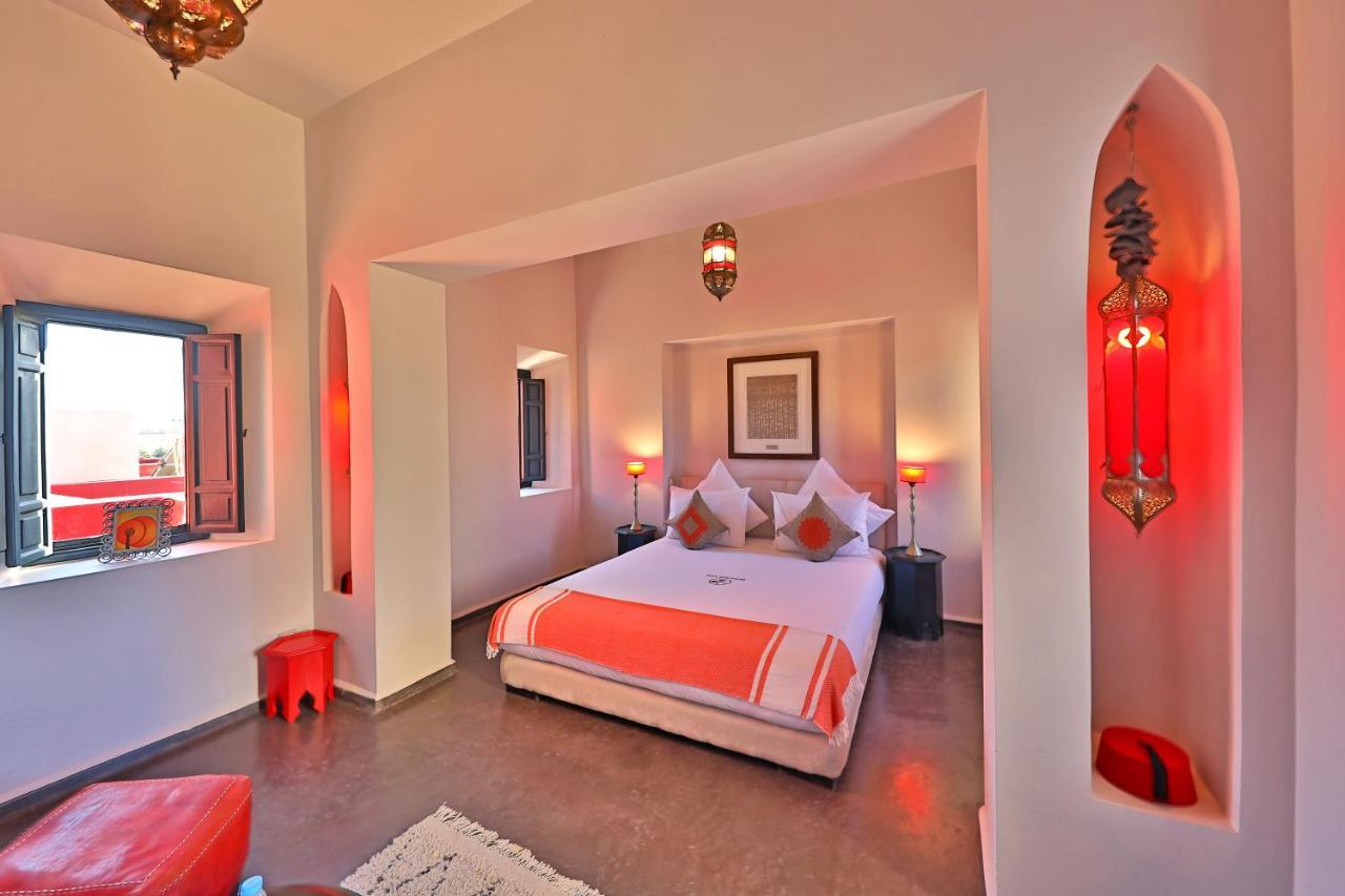Dar Noujoum Hotel Ait Bou Zguia Exterior foto